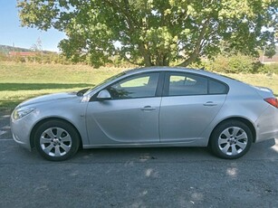 2011 - Opel Insignia Manual