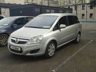 2011 - Vauxhall Zafira ---