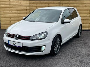 2011 - Volkswagen Golf Automatic