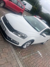 2011 - Volkswagen Passat Manual