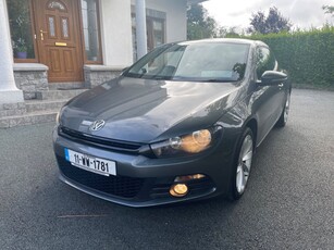 2011 - Volkswagen Scirocco Manual