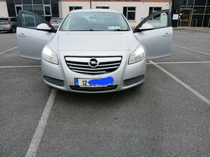 2012 - Opel Insignia Manual