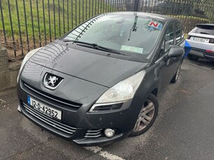 2012 - Peugeot 5008 Manual