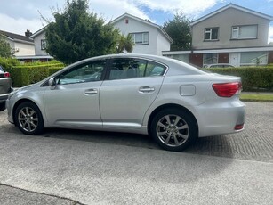 2012 - Toyota Avensis Manual