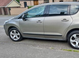 2013 - Peugeot 3008 Manual