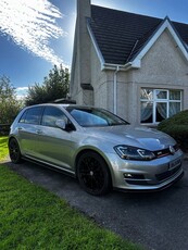 2013 - Volkswagen Golf Manual