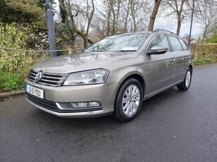 2013 - Volkswagen Passat Manual