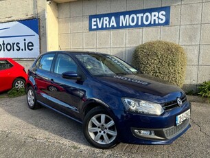 2013 - Volkswagen Polo Automatic