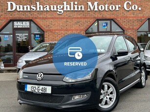 2013 - Volkswagen Polo Manual