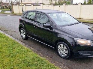 2013 - Volkswagen Polo Manual