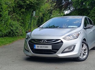 2014 - Hyundai i30 Manual