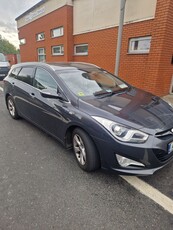 2014 - Hyundai i40 Manual