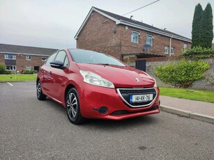 2014 - Peugeot 208 Manual