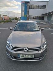 2014 - Volkswagen Passat Manual