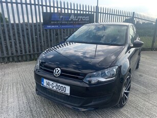 2014 - Volkswagen Polo Automatic