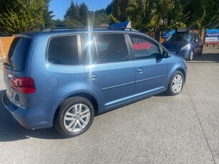 2014 - Volkswagen Touran Automatic