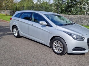 2015 - Hyundai i40 Manual