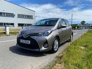 2015 - Toyota Yaris Manual