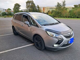 2015 - Vauxhall Zafira ---