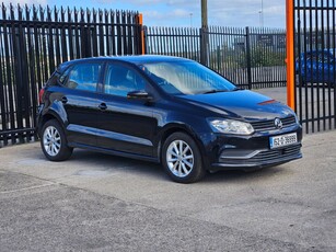 2015 - Volkswagen Polo Automatic