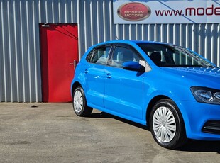 2015 - Volkswagen Polo Automatic