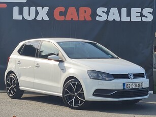 2015 - Volkswagen Polo Automatic