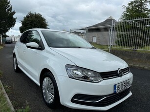 2015 - Volkswagen Polo Automatic