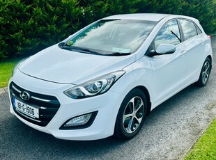 2016 - Hyundai i30 Manual