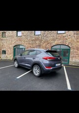 2016 - Hyundai Tucson Manual