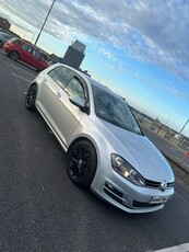 2016 - Volkswagen Golf Manual