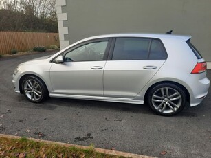 2016 - Volkswagen Golf Manual