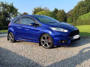 2017 - Ford Fiesta Manual