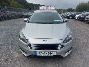 2017 - Ford Focus Manual