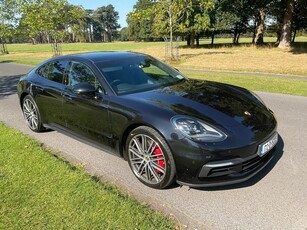 2017 - Porsche Panamera Automatic