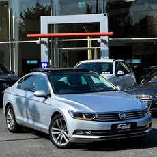 2019 - Volkswagen Passat Manual