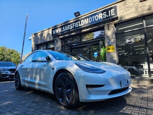 2020 - Tesla Model 3 Automatic