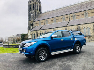 MITSUBISHI L200