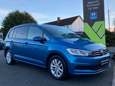 2016 (162) Volkswagen Touran