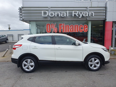 2015 (152) Nissan Qashqai