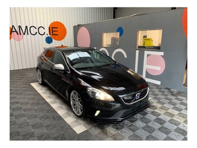 2015 (152) Volvo V40