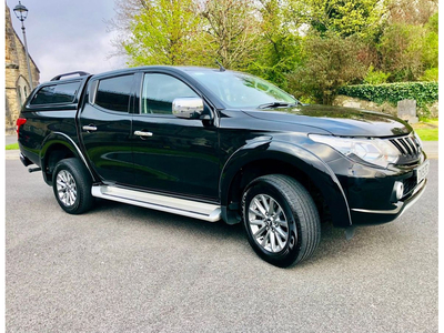 MITSUBISHI L200