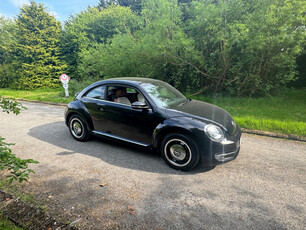 VOLKSWAGEN BEETLE