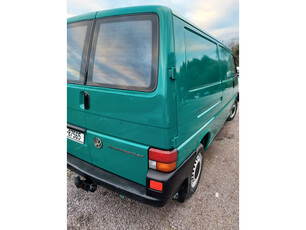 VOLKSWAGEN TRANSPORTER