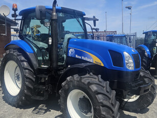 2009 (09) New Holland T6