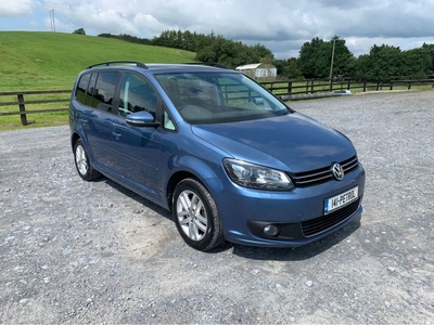 2016 - Volkswagen Touran Automatic