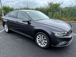 2021 (211) Volkswagen Passat