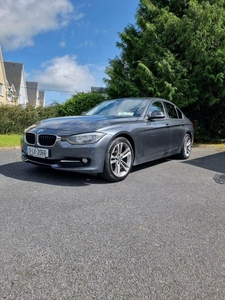 2013 - BMW 3-Series Manual