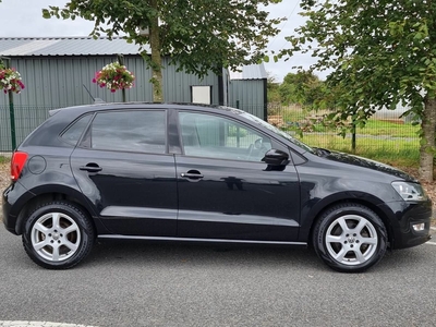 2015 - Volkswagen Polo Automatic