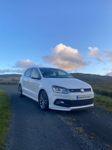 2015 - Volkswagen Polo Manual