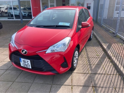 2019 - Toyota Yaris Manual